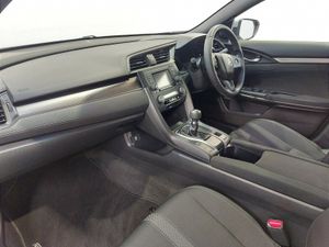 Honda Civic Hatchback SE - Image 3