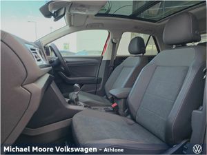 Volkswagen T-Roc STYLE 75 PLS  2.0TDI 116BHP (SunR - Image 4