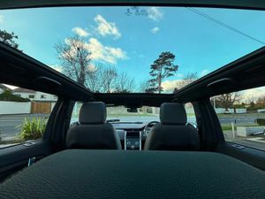 Land Rover Discovery Sport 1.5 PHEV 300e AWD R-DYN - Image 3