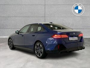 BMW 5-Series 530e M Sport Saloon - Image 3