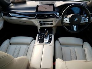 BMW 7-Series 730d xDrive M Sport - Image 4