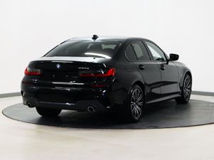 *82* 2022 BMW 3-Series 2.0 M-SPORT AUTO - Image 4