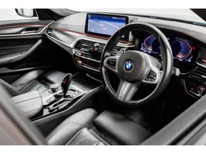BMW 5-Series M Sport Touring 2.0 Diesel 48V MHEV A - Image 2