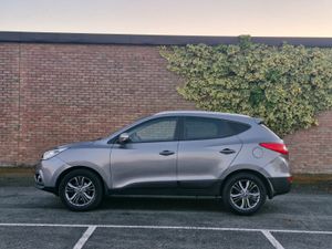 Hyundai ix35 PREMIUM HIGH SPEC - Image 4