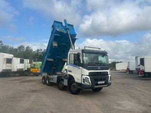 2022 Volvo FMX Tippers - Image 2