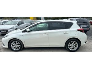 Toyota Auris 1.8L Pertol Hybrid Low Mileage (5355) - Image 4