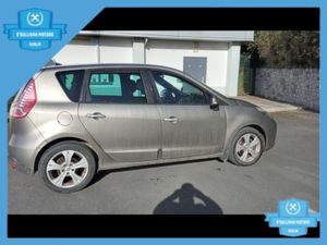 Renault Scenic / 2010 / 1.5 DIESEL / MANUAL - Image 4