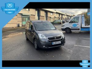 Peugeot Partner / 2016 / 1.6 DIESEL / AUTO / WAV - Image 2