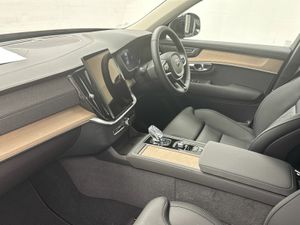 Volvo XC90 T8 PLUS DARK *NEW MODEL* €210 P/W ON PC - Image 4