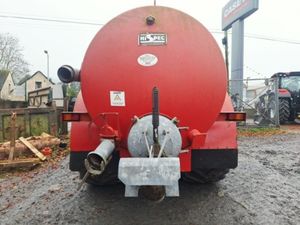 2010 HiSpec 2500 Gal Tanker - Image 3