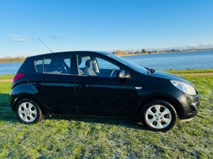 Hyundai i20 1.2 COMFORT 5DR - Image 3