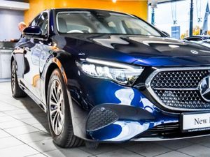 Mercedes-Benz E-Class E220d Avantgarde Plus Auto - Image 4