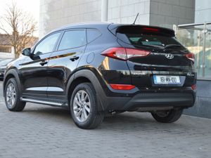 Hyundai Tucson 1.7 D Comfort Plus, Side Steps - Image 4