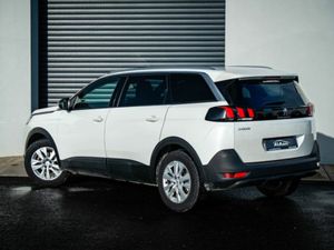 Peugeot 5008 FL 1.5 Blue HDI 130 Auto - Image 3