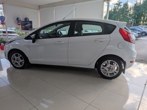 Ford Fiesta 2014 - Image 2