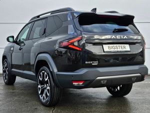 Dacia Bigster Journey 1.8 HEV 155HP - Image 3
