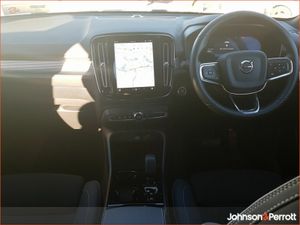 Volvo XC40 2.0 B3 163bhp MHEV Plus Dark - Image 2