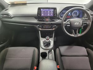 Hyundai i30 Petrol Deluxe NLine Finance from €91 p - Image 4