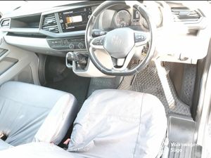 Volkswagen Transporter Highline SWB 150 bhp - Image 2
