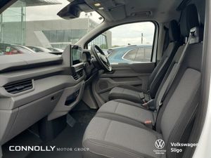Volkswagen Transporter ** 0% finance** LWB 150 bhp - Image 4