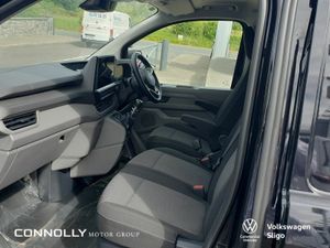 Volkswagen Transporter *** €485 P/M *** SWB 150 bh - Image 4