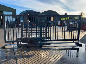 20ft  AUTOMATED SLIDING GATE & MOTOR........3963. - Image 3