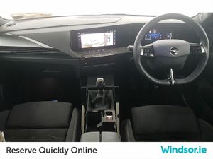 Opel Astra GS 1.2 Turbo 130PS 6 Speed - Image 4