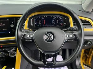 Volkswagen T-Roc 2.0 TDI // SERVICE HISTORY // 19" - Image 4