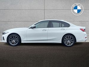 BMW 3-Series 330e Sport - Image 3