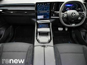 Renault Austral Techno Esprit Alpine E-Tech Full H - Image 3