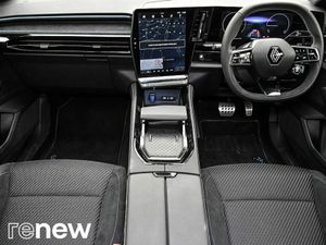 Renault Austral Techno Esprit Alpine E-Tech Full H - Image 3