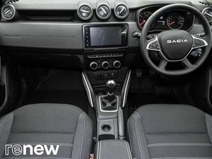 Dacia Duster Journey TCe 90 DFull MY23.5 - Image 3