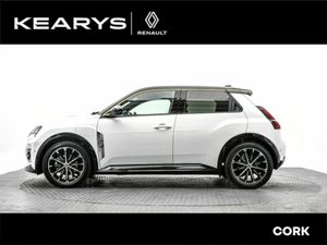 Renault 5 Iconic EV 52 kWh 150hp Demonstrator - Image 4