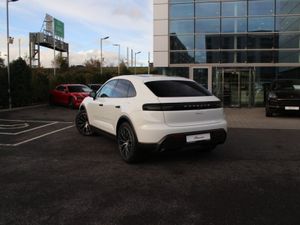 Porsche Macan Electric - Image 3