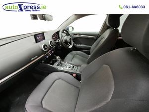 Audi A3 SPORTBACK 30 TFSI Automatic, Reversing cam - Image 2