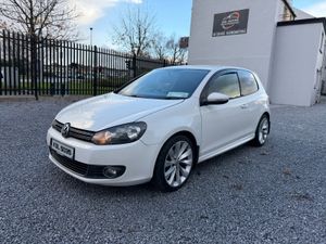 2011 Volkswagen Golf 1.6 TDI 105HP Bluemotion - Image 3