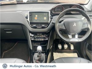 Peugeot 2008 1.5 BlueHDi 100bhp GT Line - Image 2