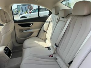 Mercedes-Benz E-Class E 220D Exclusive Plus - Image 4