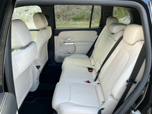 Mercedes-Benz GLB 200 Progressive Plus 7 Seater SU - Image 4
