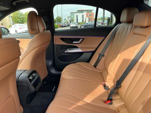 Mercedes-Benz E-Class 300E AMG Line Plus MHEV - Image 4