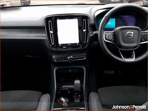 Volvo XC40 231bhp Ultimate 69 kWh (Panoramic Sunro - Image 3