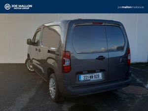 Citroen Berlingo TOUCH BlueHDi 100 S&S MWB 3 seats - Image 2