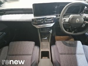 Renault 4 Techno 52kWh 150HP - Image 3