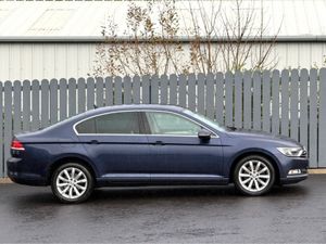 Volkswagen Passat 2017 VOLKSWAGEN PASSAT SE 2.0 TD - Image 4