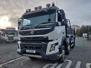 2019 Volvo FMX 420 13 Litre 8x4 tipper - Image 3