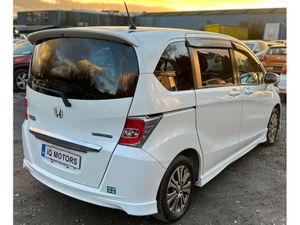 Honda Freed 1.5 Petrol Hybrid Petrol 7 Seater Fres - Image 4