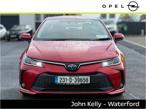 Toyota Corolla 1.8 Hybrid Luna Saloon - Image 2