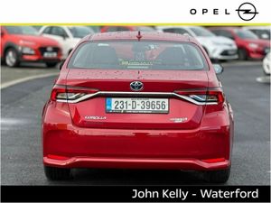 Toyota Corolla 1.8 Hybrid Luna Saloon - Image 4