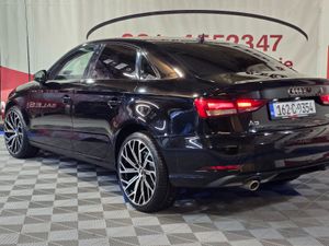 162 AUDI A3 SALOON 1.6 TDI SPORT - Image 4