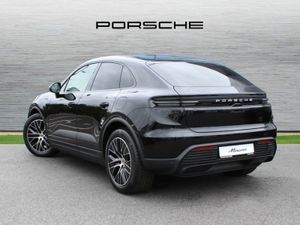 Porsche Macan 4 Electric - Image 3